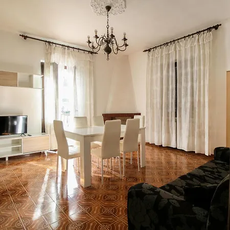 La Ghiacciaia Aparthotel